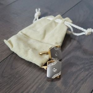 Cuff links